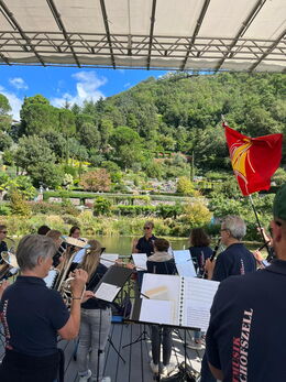 Musik, Freundschaft und Abenteuer: Unsere Reisen über die Grenzen hinaus